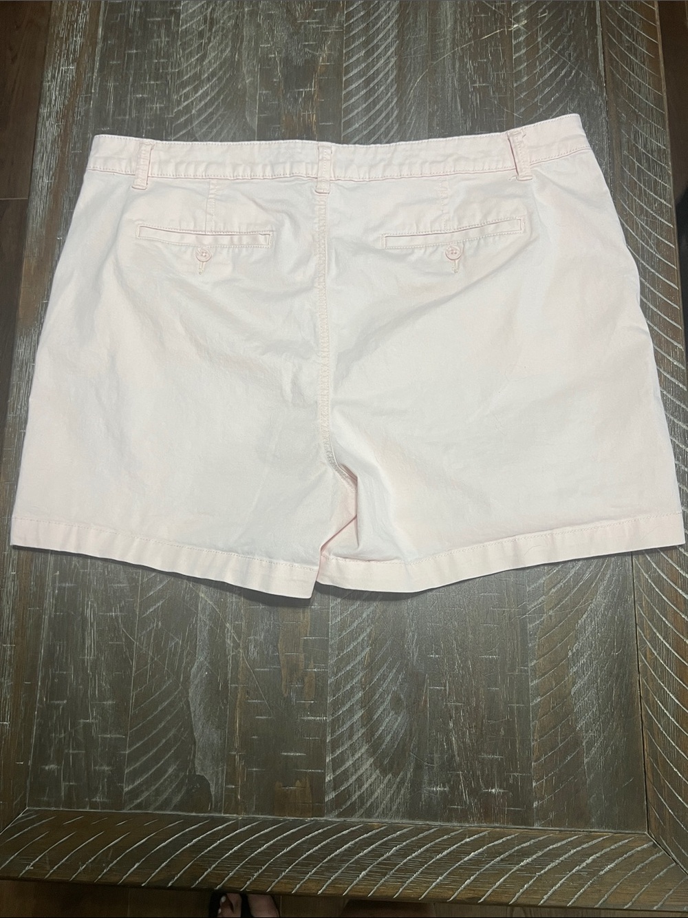 Two pair of Ladies “A New Day” Shorts. Light Pink and Chambray. Both Size 18. - Picture 5 of 9
